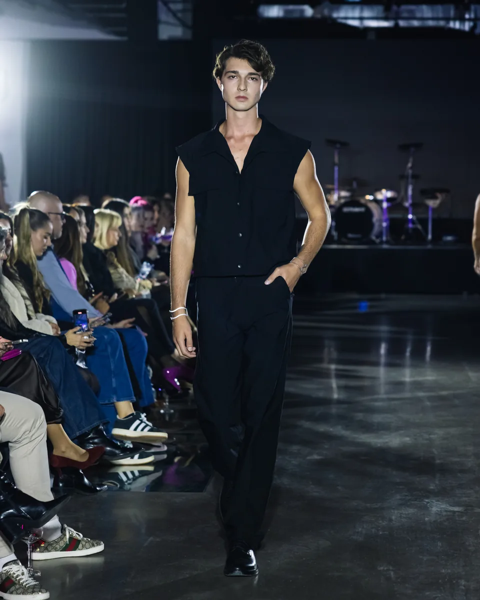 Bold Awareness lookbook image 13.