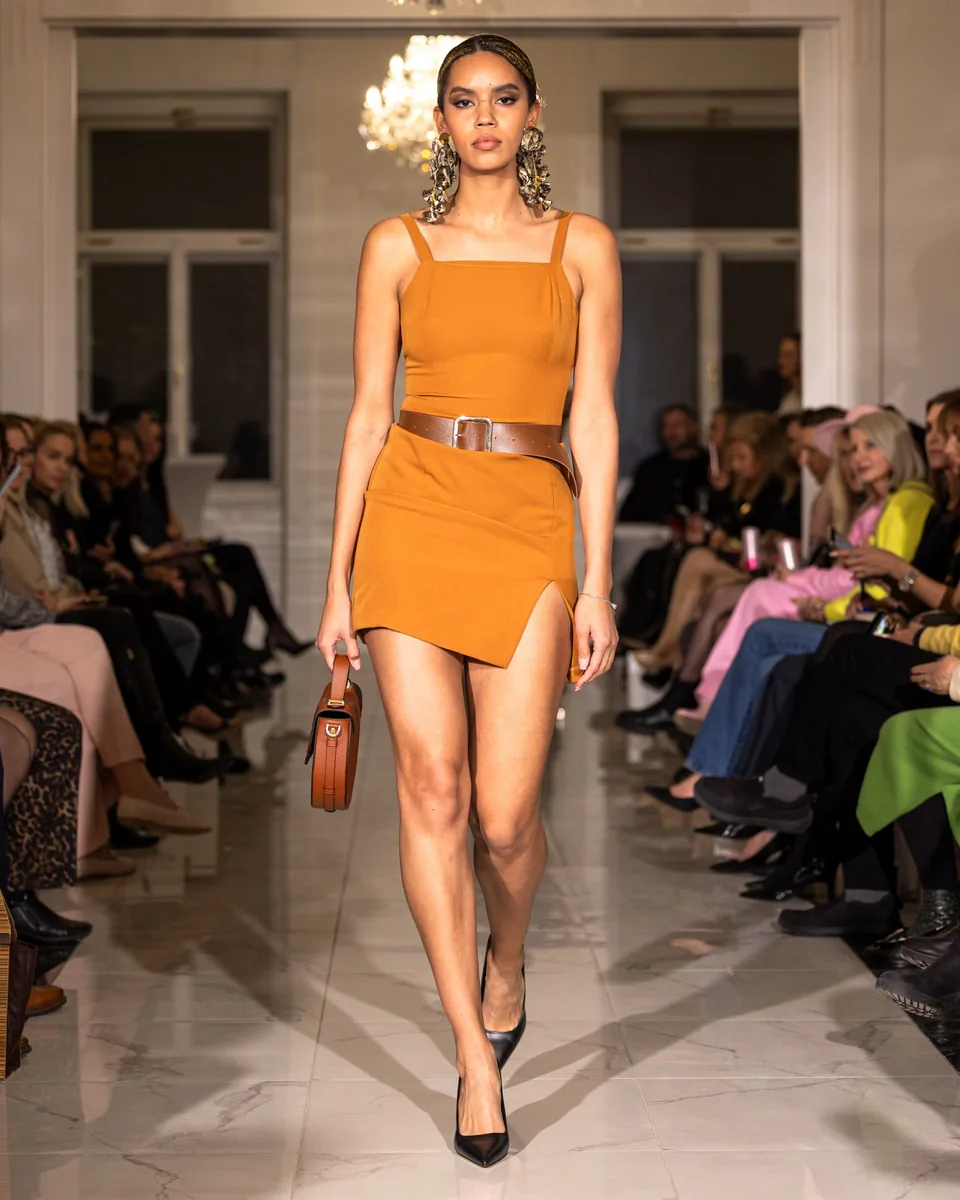 Paradise lookbook image 22.